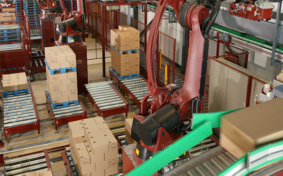 從運(yùn)營(yíng)角度,看碼垛機(jī)器人如何幫助企業(yè)節(jié)約成本