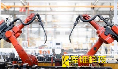 國產(chǎn)焊接機器人與進(jìn)口機器人的區(qū)別及優(yōu)缺點