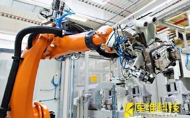 購(gòu)買工業(yè)機(jī)器人需要考慮哪些因素?