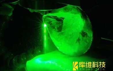 光學(xué)玻璃加工:水導(dǎo)激光如何實(shí)現(xiàn)亞微米級裂紋控制?