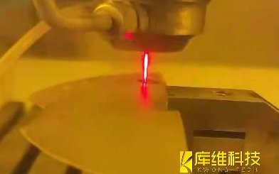 <b>水導(dǎo)激光如何通過(guò)“水束光纖”實(shí)現(xiàn)精密加工的</b>